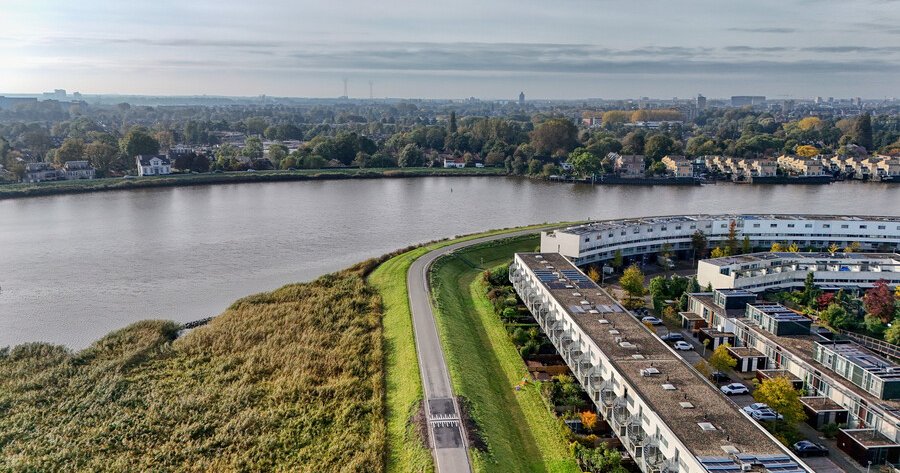 Voorjaarsinspectie dijken langs rivieren begint weer
