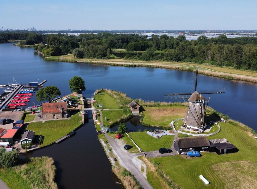 Vernieuwen sluis Zevenhuizer verlaat
