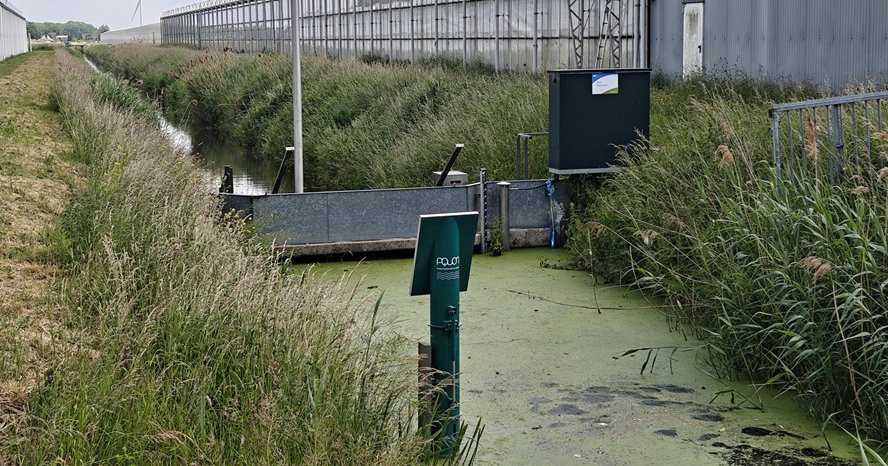 Nitraatsensoren geplaatst in glastuinbouwgebieden
